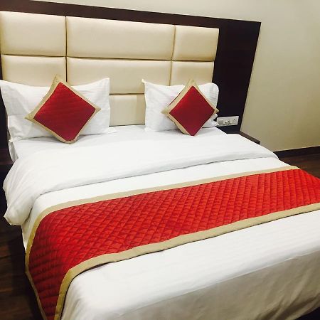 Arya Sheraton Hotel Аджмер Екстериор снимка